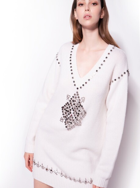 Knitted dress with metal embroidery - 3