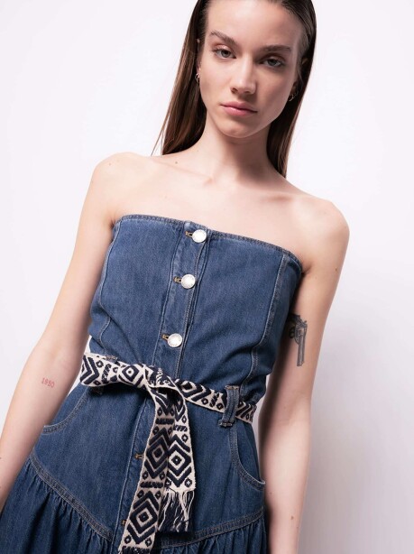 Vestito lungo in denim con cintura - 3