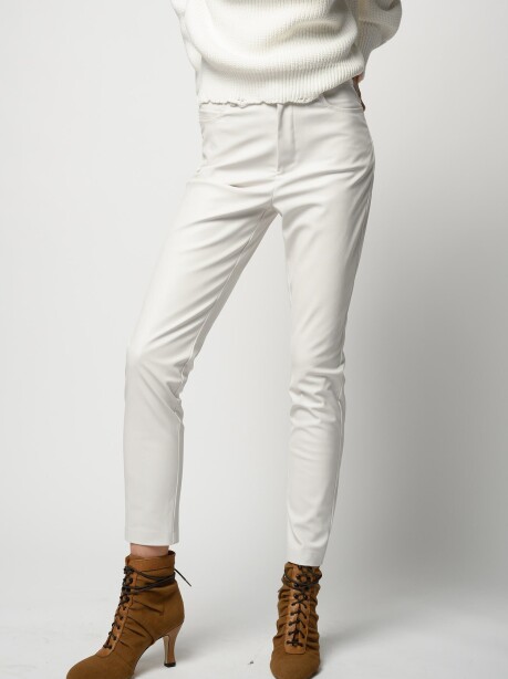 Pantaloni skinny effetto pelle - 4